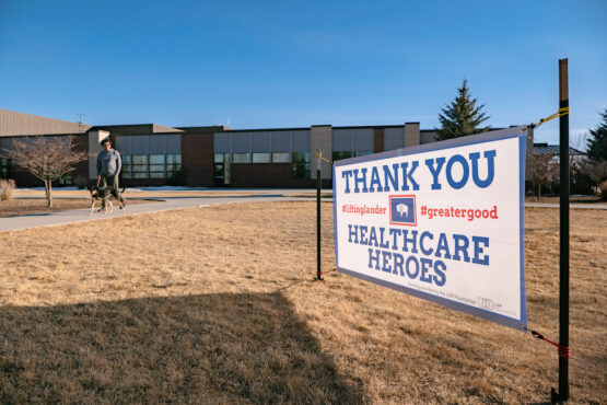 Sign thanking health care workers